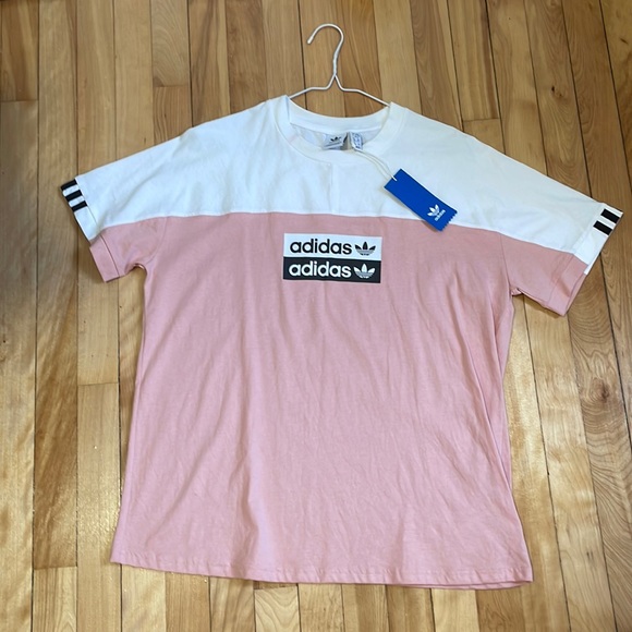 Adidas T-shirt - Picture 1 of 3